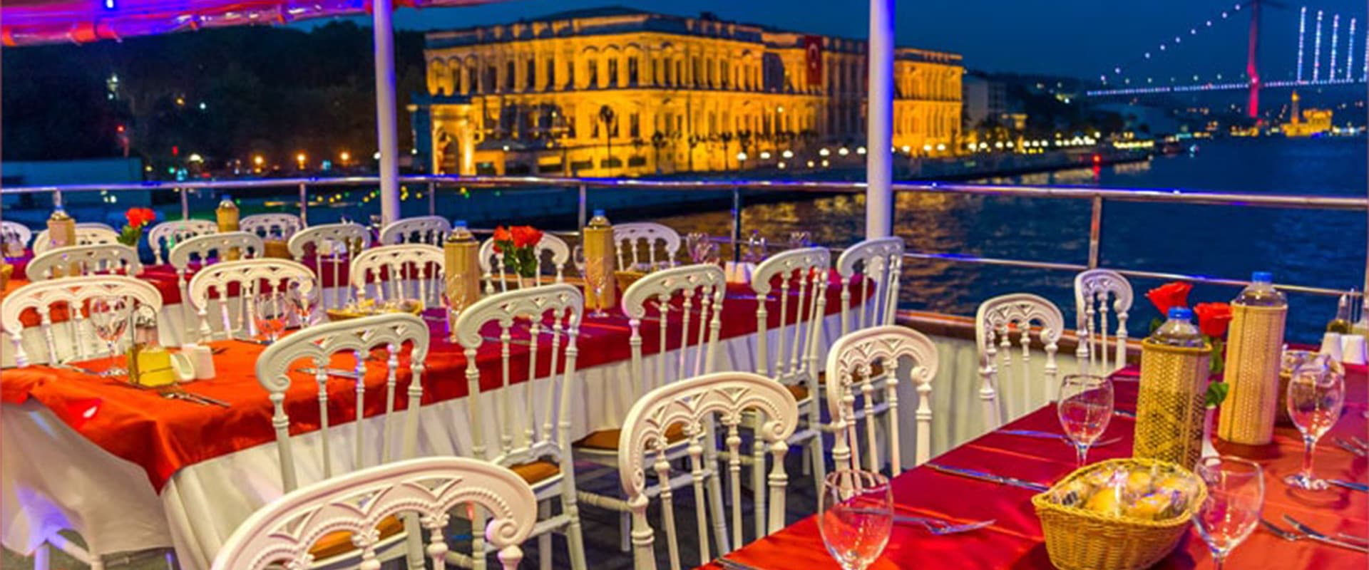 Bosphorus Dinner Cruise with Turkish Night Show (Regular)
