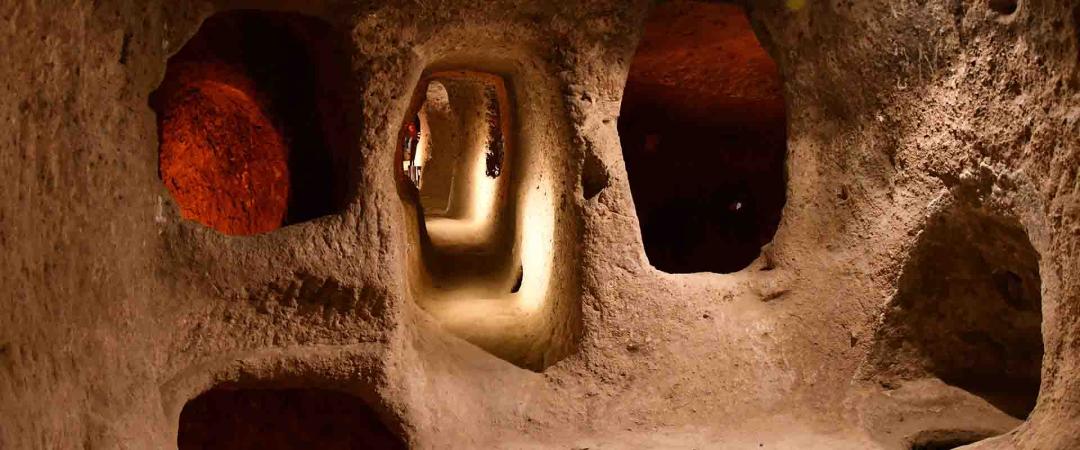 derinkuyu-underground-city-in-cappadocia-turkey-2022-12-22-23-34-51-utc